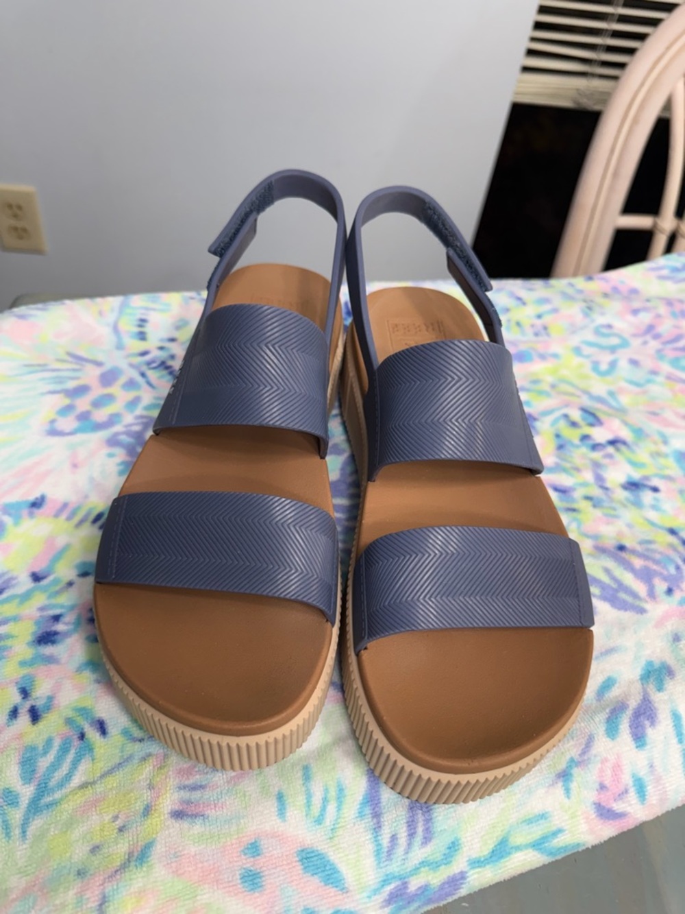 Reef Women’s Indigo Platform Sandals with Tan Platform - Picture 5 of 7
